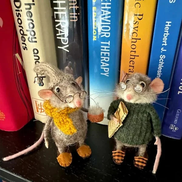 WhiskerWool – Handmade Needle-Felted Mouse Figurine