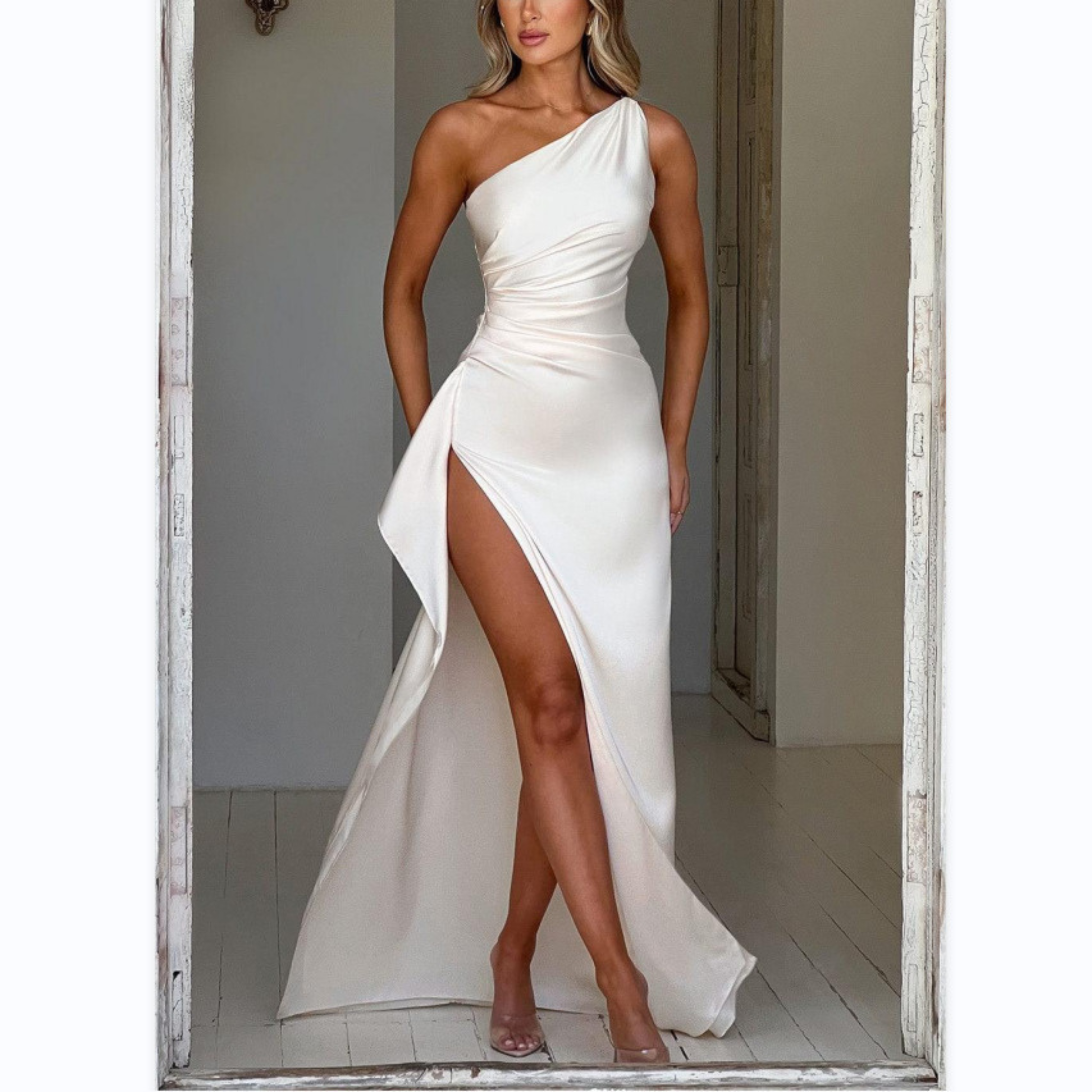 Labesa - Elegantní společenské maxi šaty na jedno rameno s vysokým rozparkem