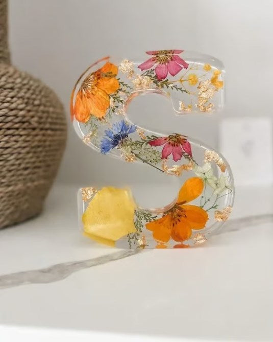 LunaBlossom - Floral LED Letter Lamp Personalized Decorative Light for Home Decor