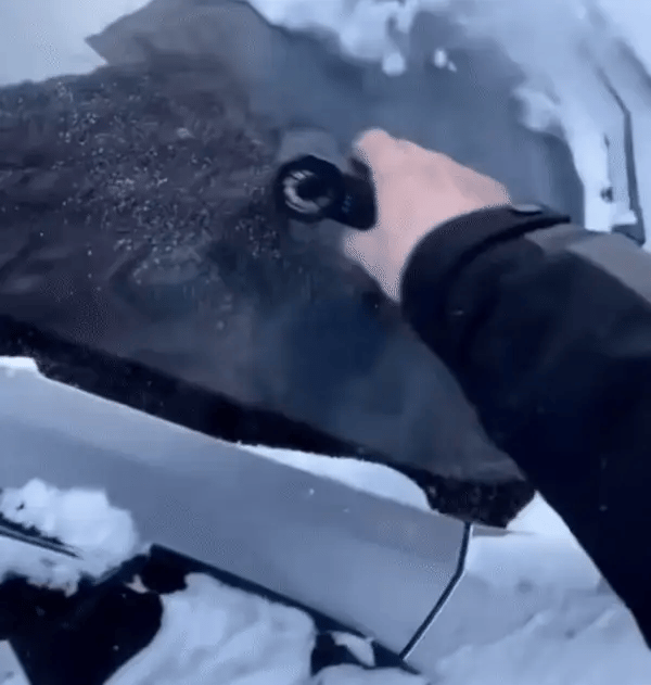 BlizSweep — Cordless Handheld Snow Blower with LED Light