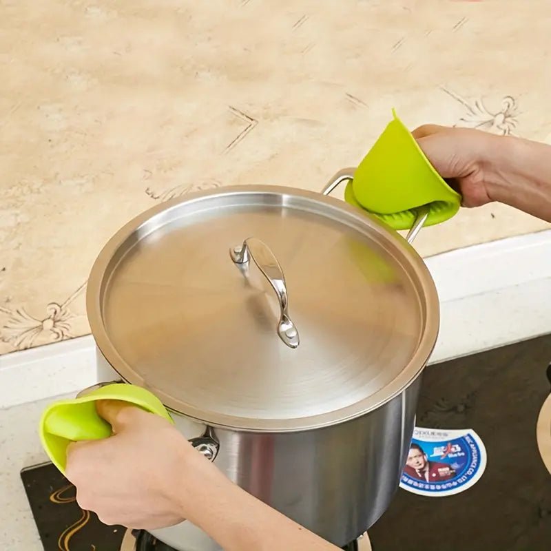 GripGuard - Silicone Pinch Grip Kitchen Gloves