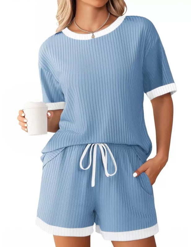 Γυναικείο σετ loungewear 2 τεμαχίων με σορτς