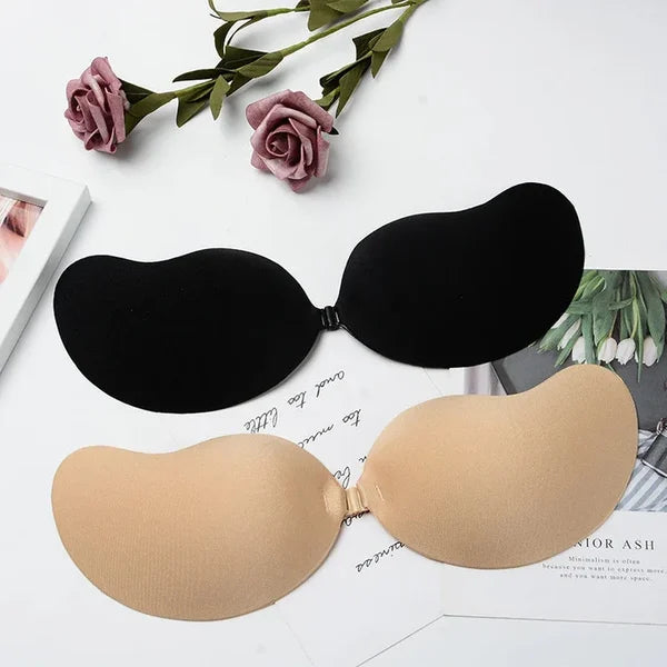 Liftique – samodržící bezramínková push-up podprsenka