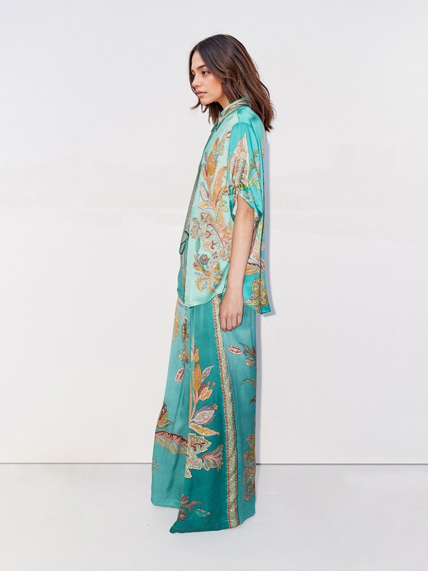 Eliza - Elegant Two-Piece Set, Paisley-Print Shirt and Wide-Leg Pants