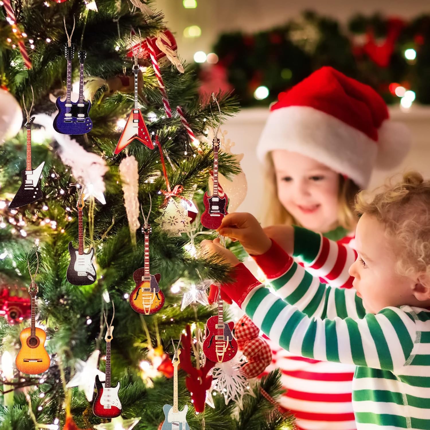 FestiveStrings – vánoční ozdoba s motivem kytary