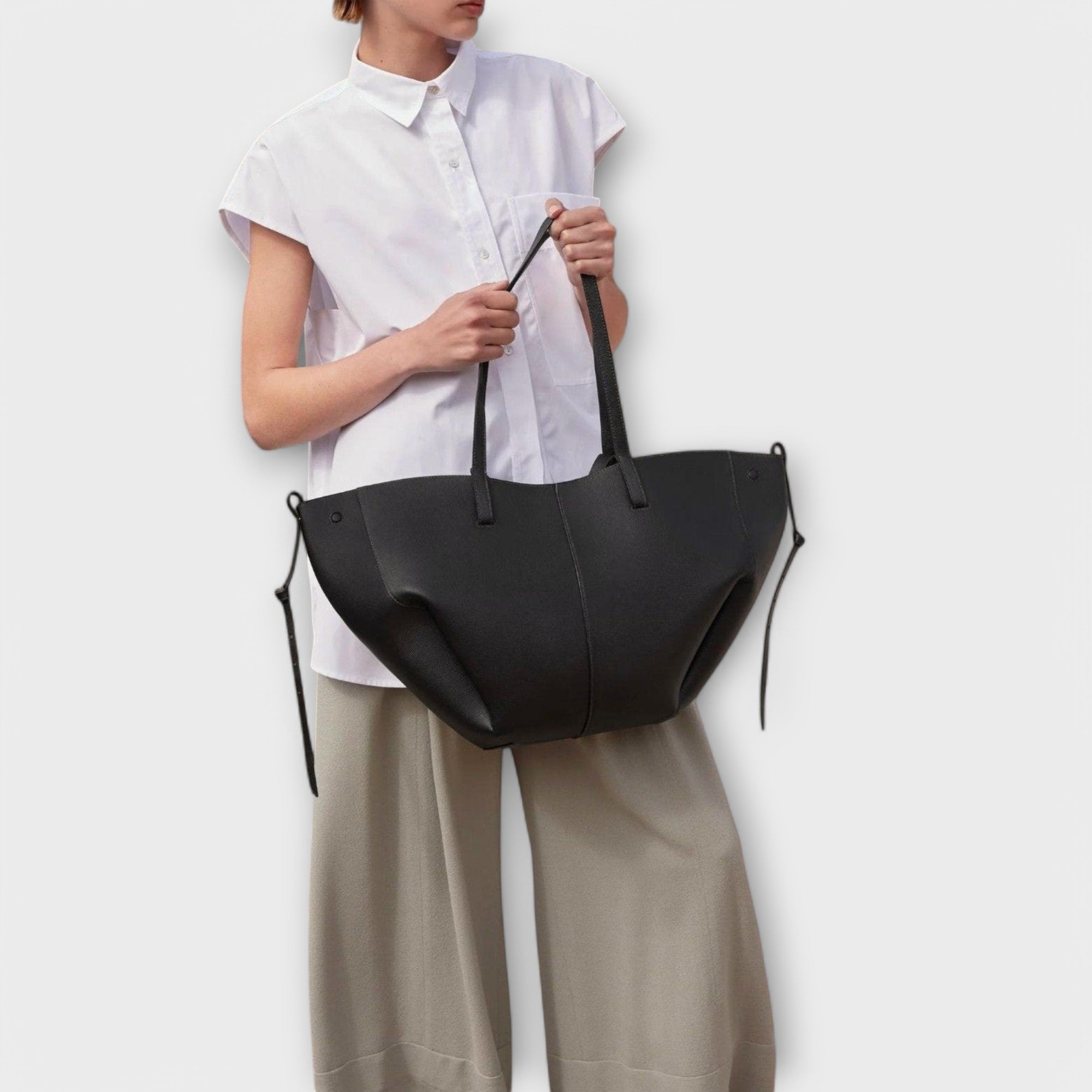 Monroe - Clean and Simple Design