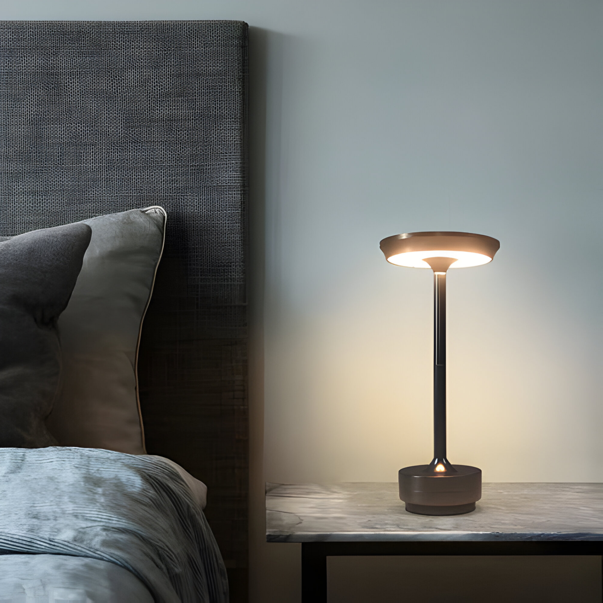 GlowLite - Bezdrátová LED stolní lampa
