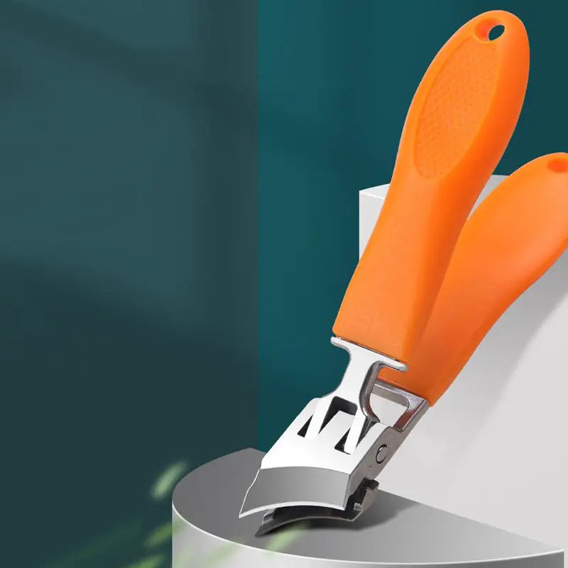 RamoraGrip— Professional Nail Clipper with Ergonomic Grip