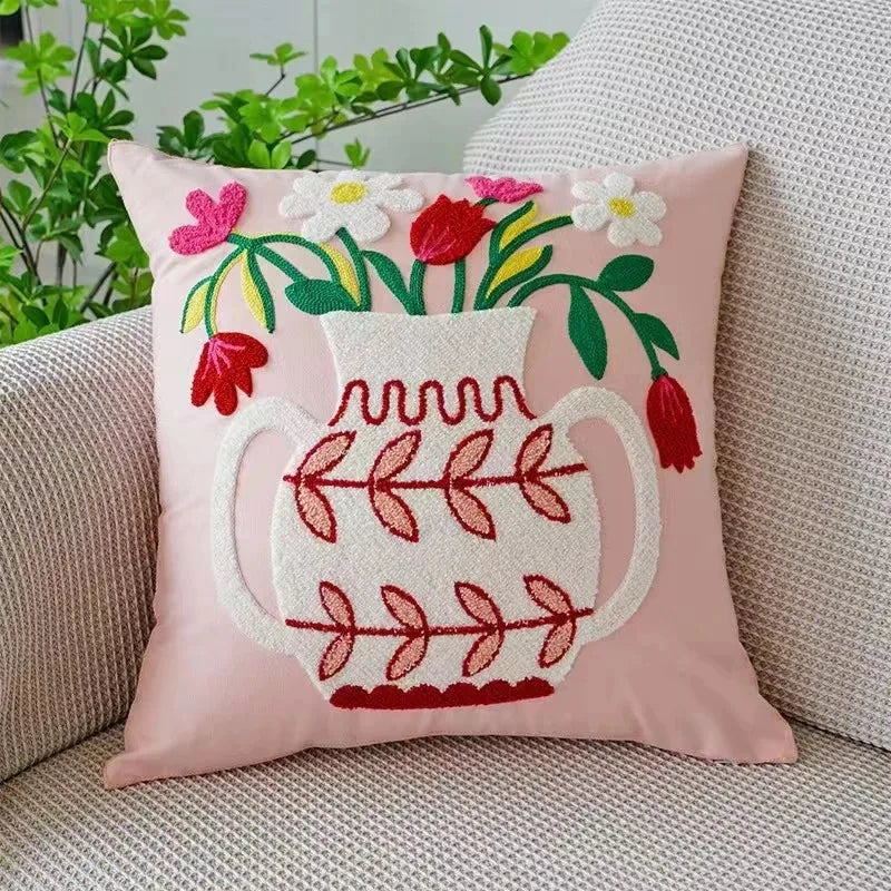 BloomLinen - Pudebetræk med broderede blomster