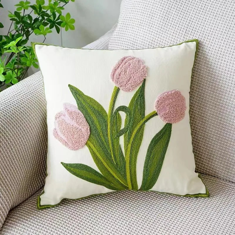 BloomLinen - Pudebetræk med broderede blomster