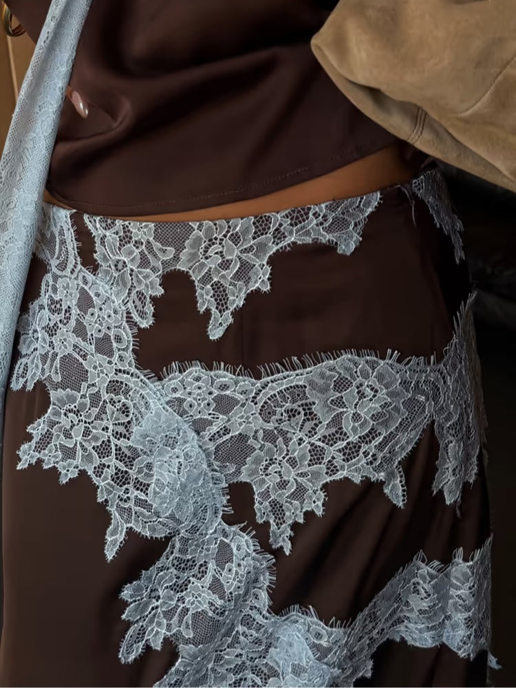 Katalina - Krajkový kostýmkový set, elegantní dvoudílný komplet s krajkovým lemem