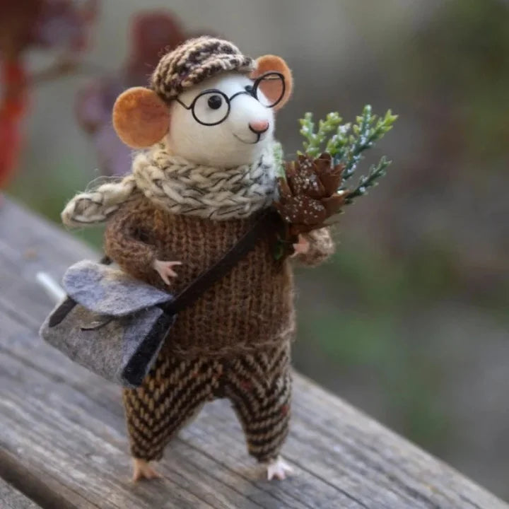 WhiskerWool – Handmade Needle-Felted Mouse Figurine