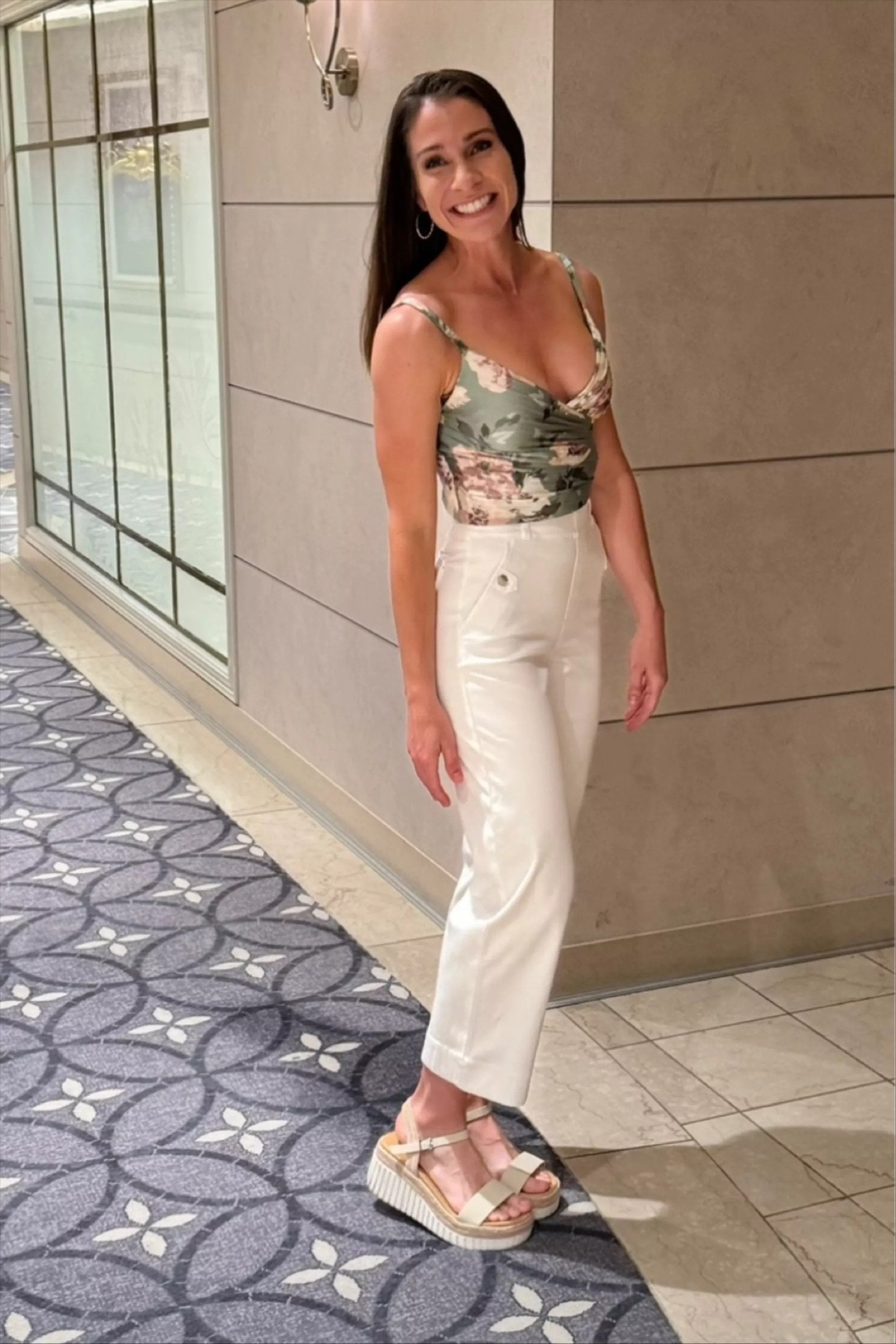 Women's Cropped Wide Leg Twill Pants with Pull-On Waist