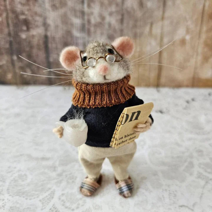 WhiskerWool – Handmade Needle-Felted Mouse Figurine