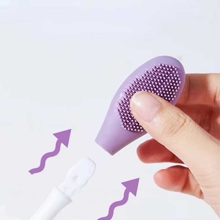 GlowGlide — Silicone Face Mask Applicator Brush