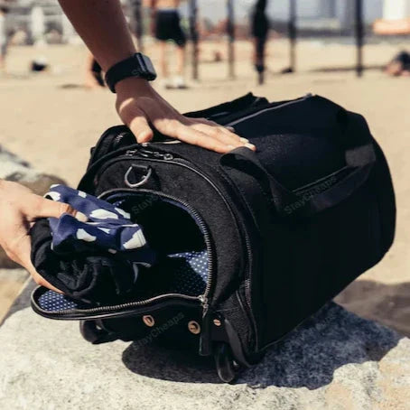 FlexPack – 3v1 přestavitelná cestovní taška typu sportovní taška a obal na oděvy