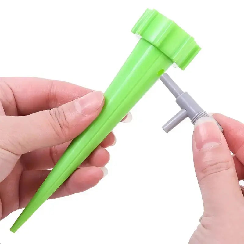 AquaPulse — Automatic Plant Watering Spikes for Bottles