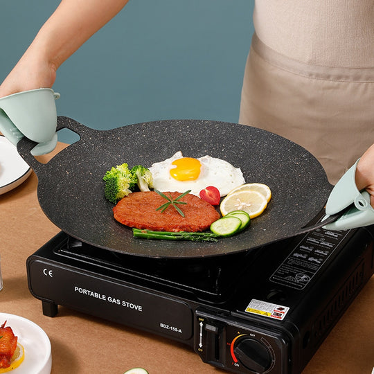 GrillMaster Pro — Plaque de cuisson ronde avec poignées, pour cuisiner en intérieur comme en extérieur