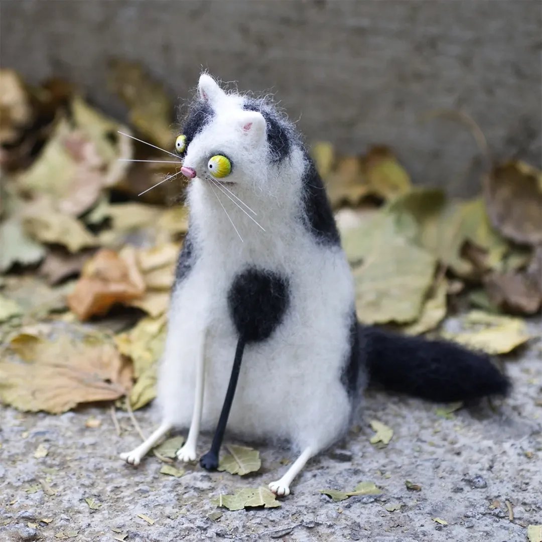 Wełniane filcowe stworki – ręcznie robione, fantazyjne figurki z filcu