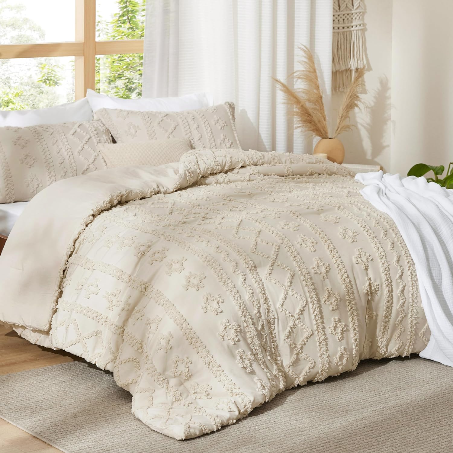 Solmere Tufted Boho Duvet Cover Set with Pillow Shams