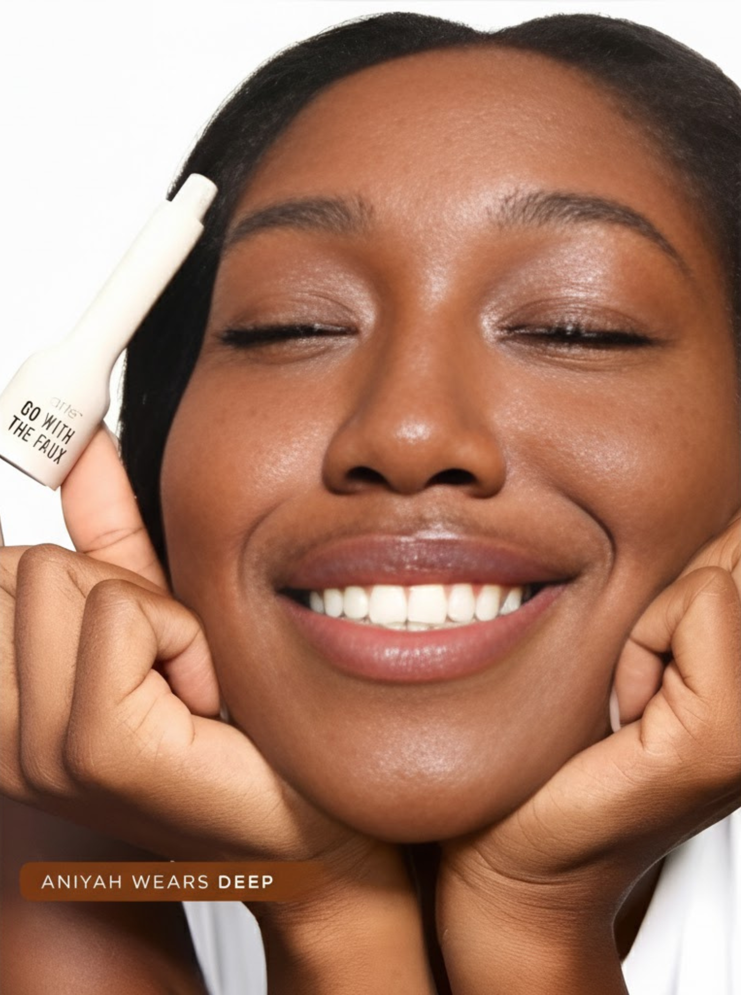 Freckle Stamp Pen – Create Natural Sun-Kissed Freckles Instantly