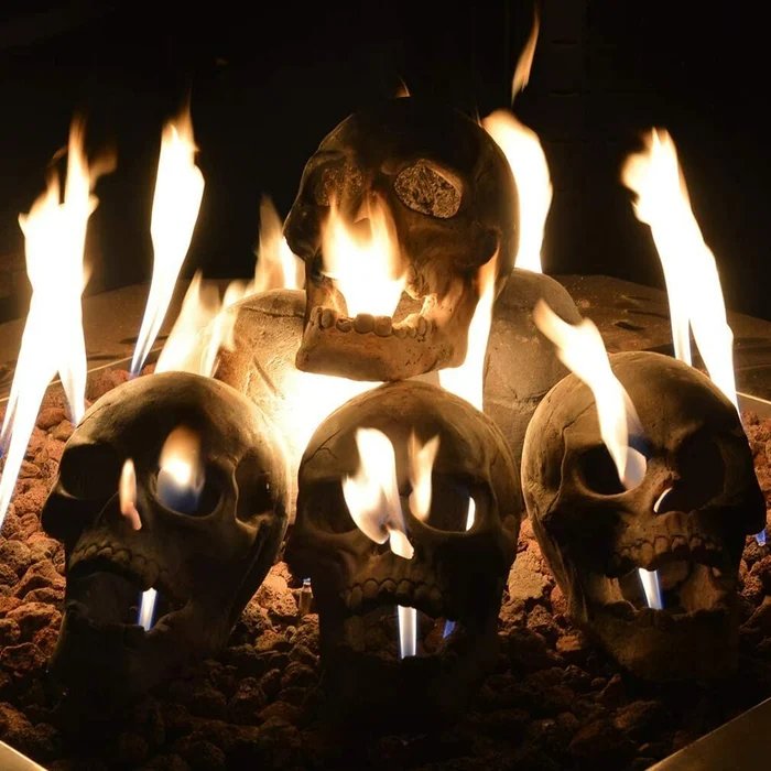 BoneChill — Dekorativní lebky do ohniště