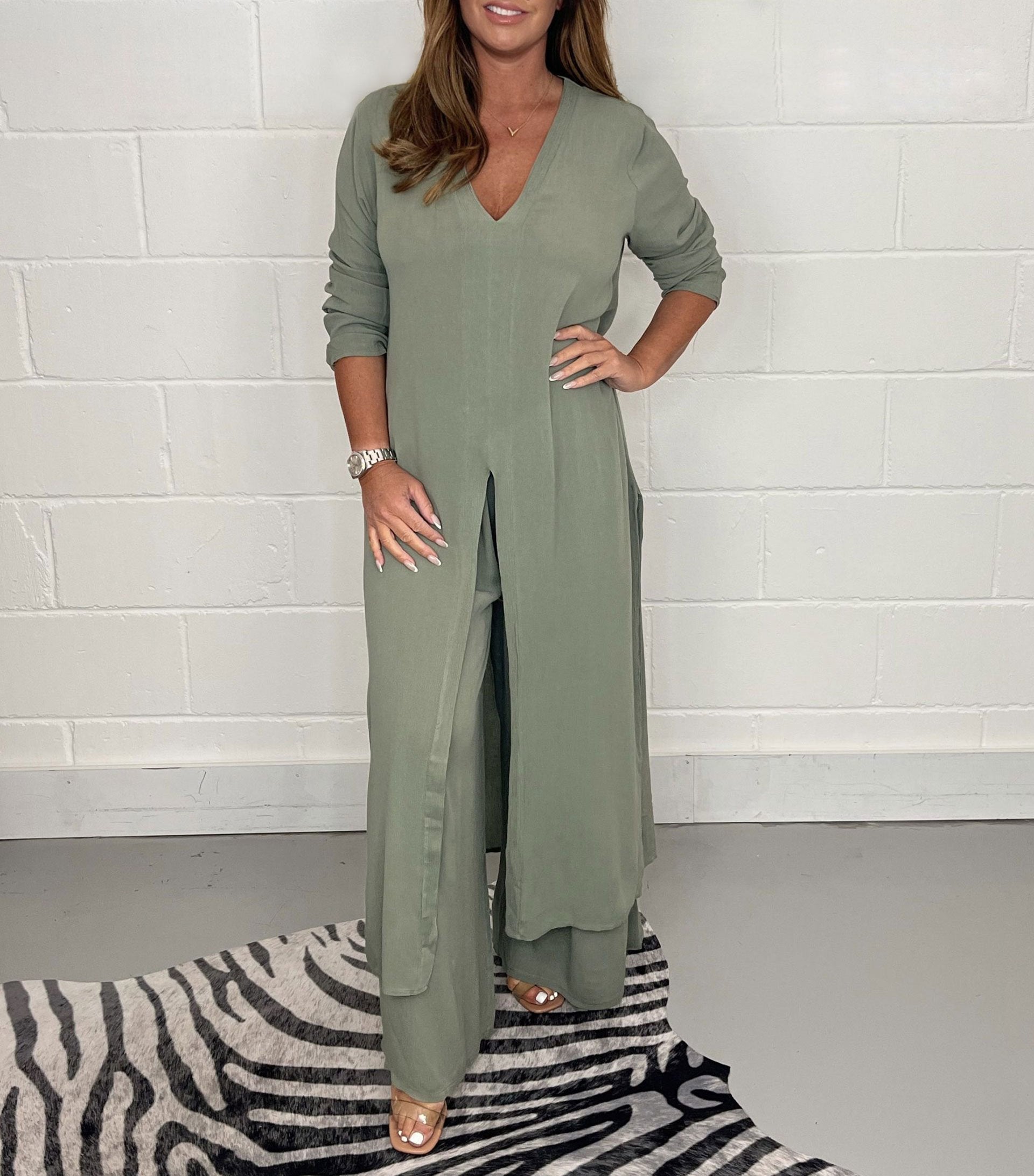 Women's Relaxed Fit Two-Piece Lounge Set with Wide Leg Pants