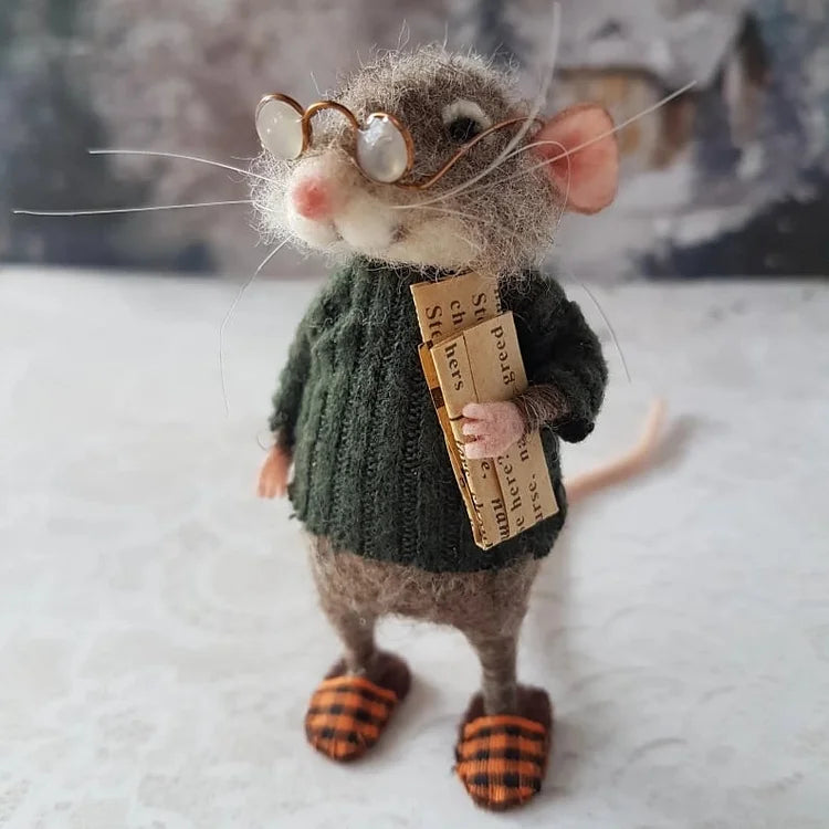 WhiskerWool – Handmade Needle-Felted Mouse Figurine