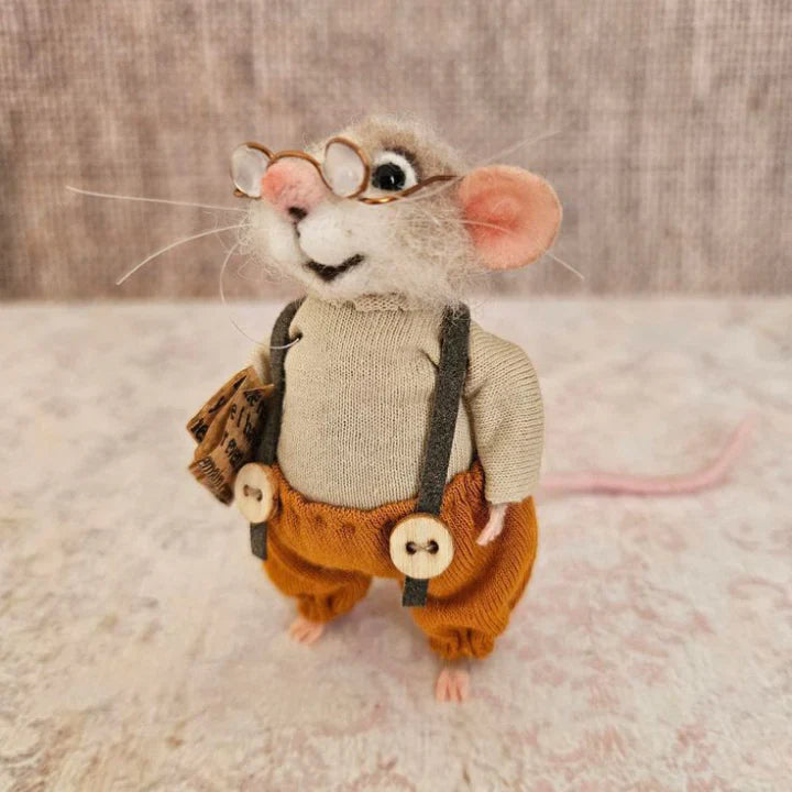 WhiskerWool – Handmade Needle-Felted Mouse Figurine