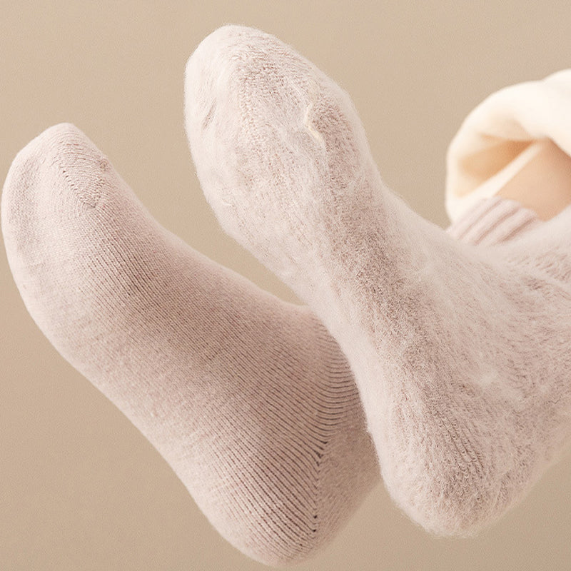 CozyCloud - Winter Comfort Socks