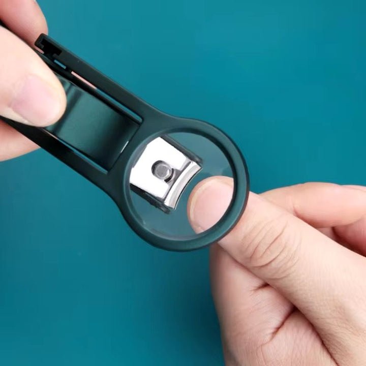 ClipGuard Pro — 3-i-1 negleklipper med forstørrelsesglas