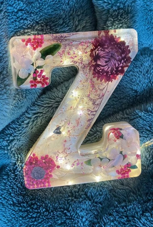 LunaBlossom - Floral LED Letter Lamp Personalized Decorative Light for Home Decor