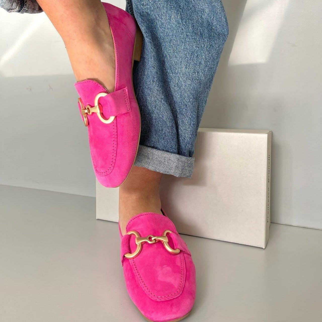Chikke loafers med gulddetalje