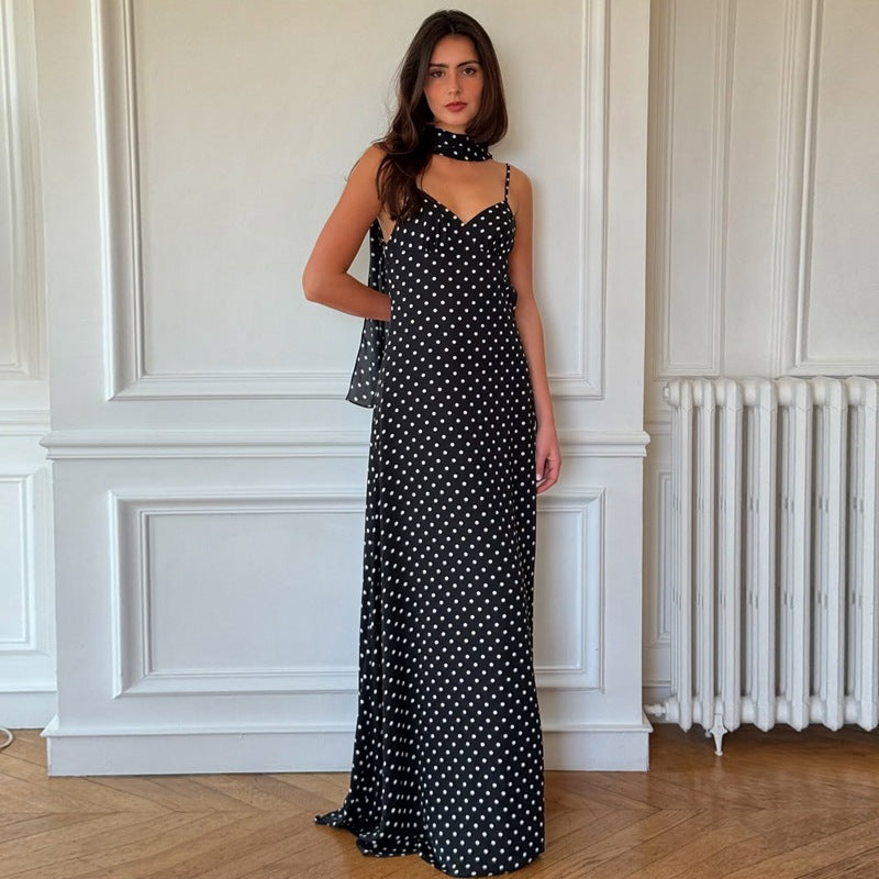 Zena - Classic Polka Dots V-Neck Backless Maxi Dress
