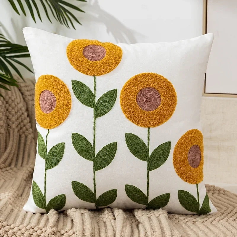 BloomLinen - Copricuscino Floreale Ricamato