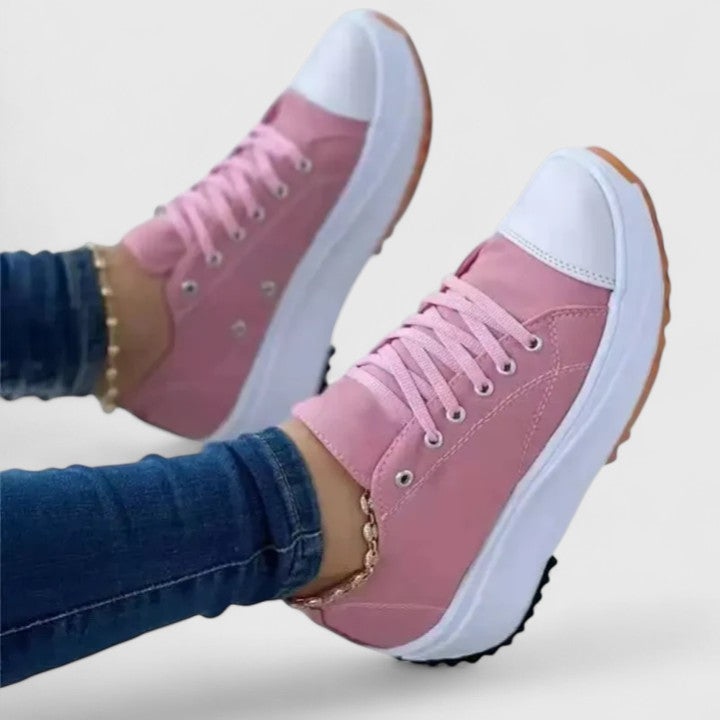 Kelly - Comfortable Sneakers