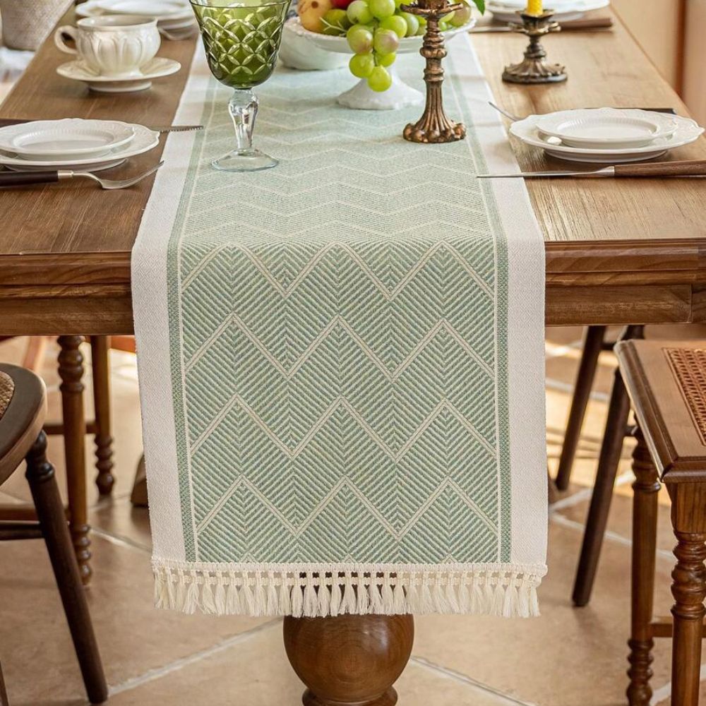 LoomÉtoile - Woven Zigzag Table Runner