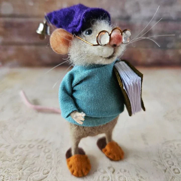 WhiskerWool – Handmade Needle-Felted Mouse Figurine