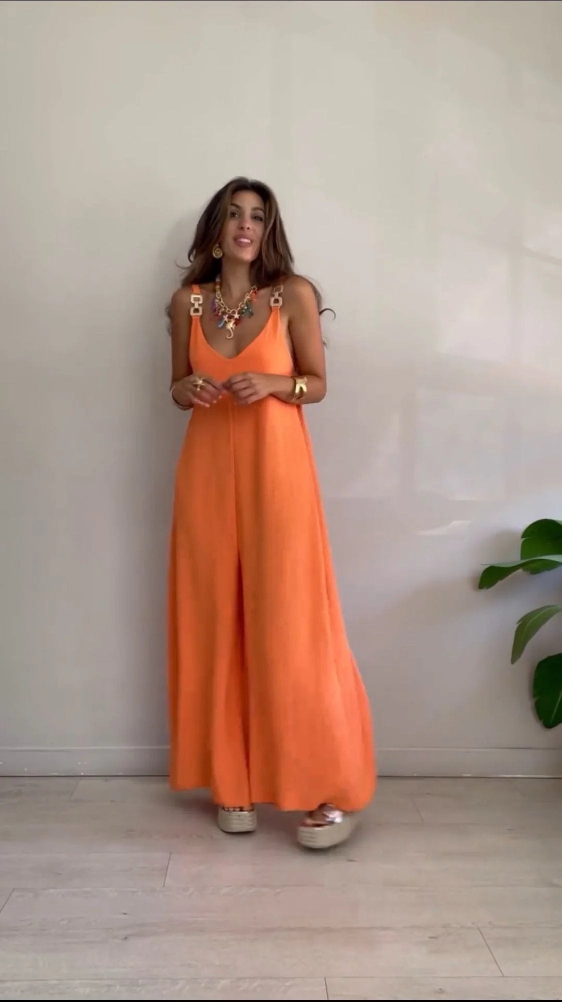 Women's Wide Leg Sleeveless Jumpsuit with Adjustable Straps