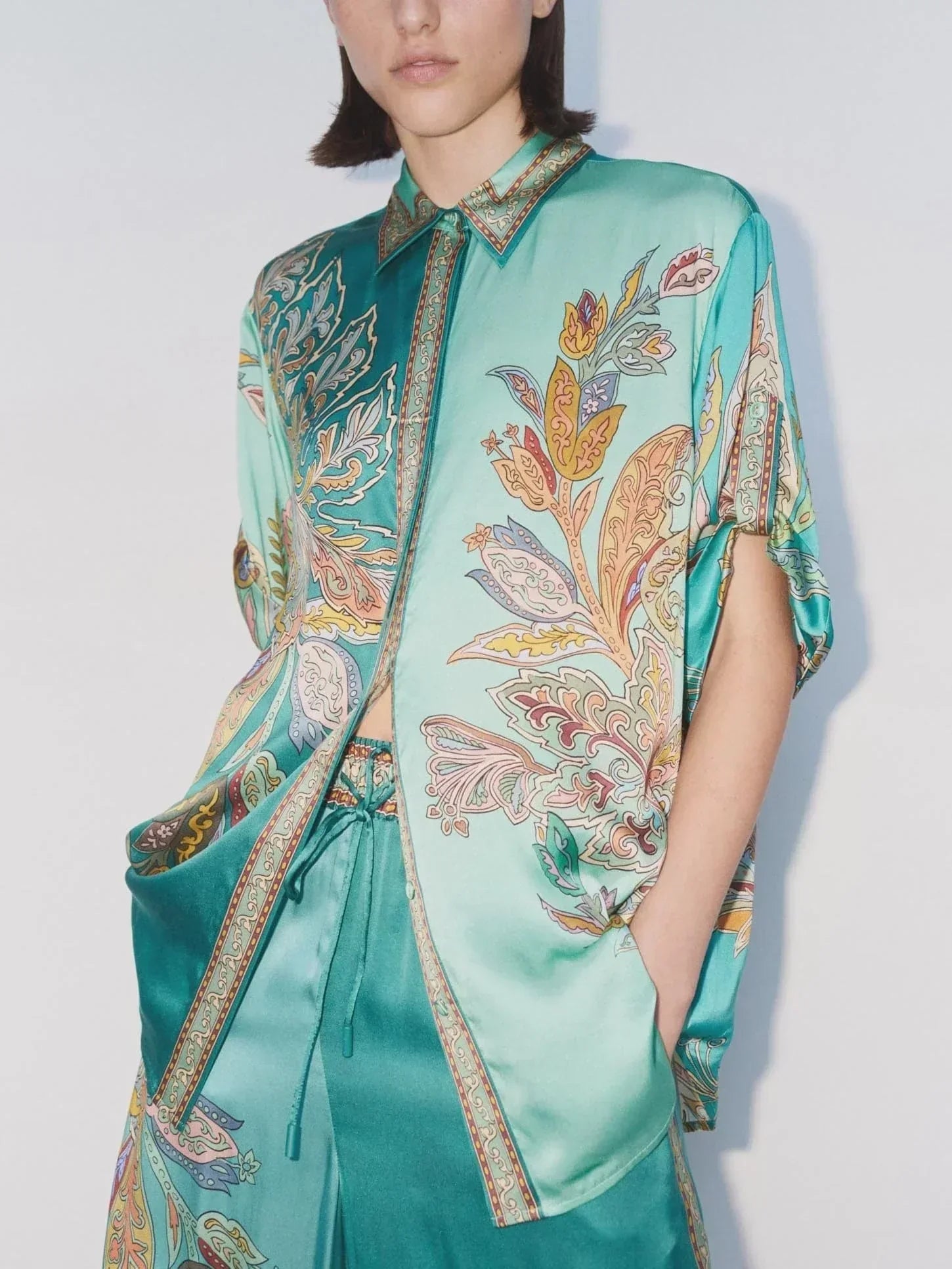 Eliza - Elegant Two-Piece Set, Paisley-Print Shirt and Wide-Leg Pants