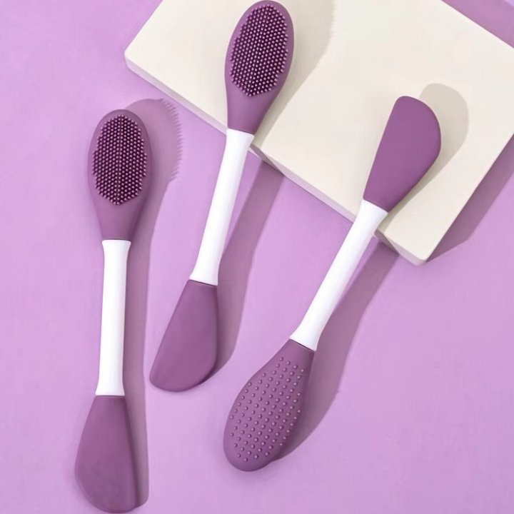 GlowGlide — Silicone Face Mask Applicator Brush