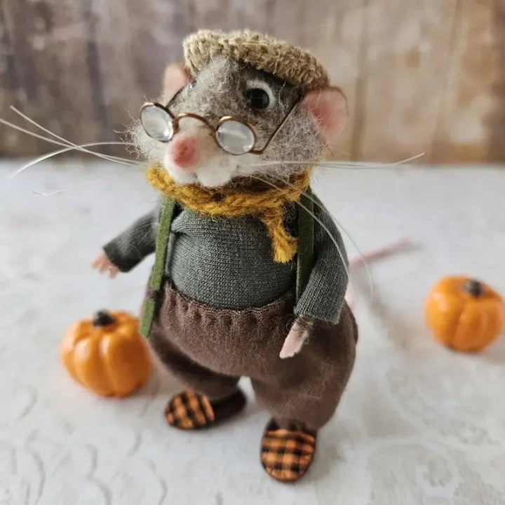 WhiskerWool – Handmade Needle-Felted Mouse Figurine