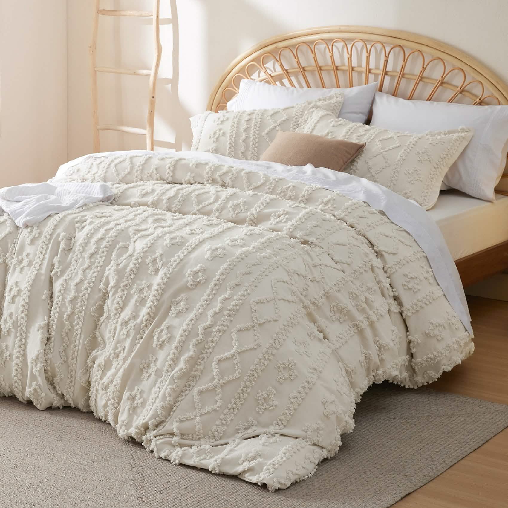 Solmere Tufted Boho Duvet Cover Set with Pillow Shams