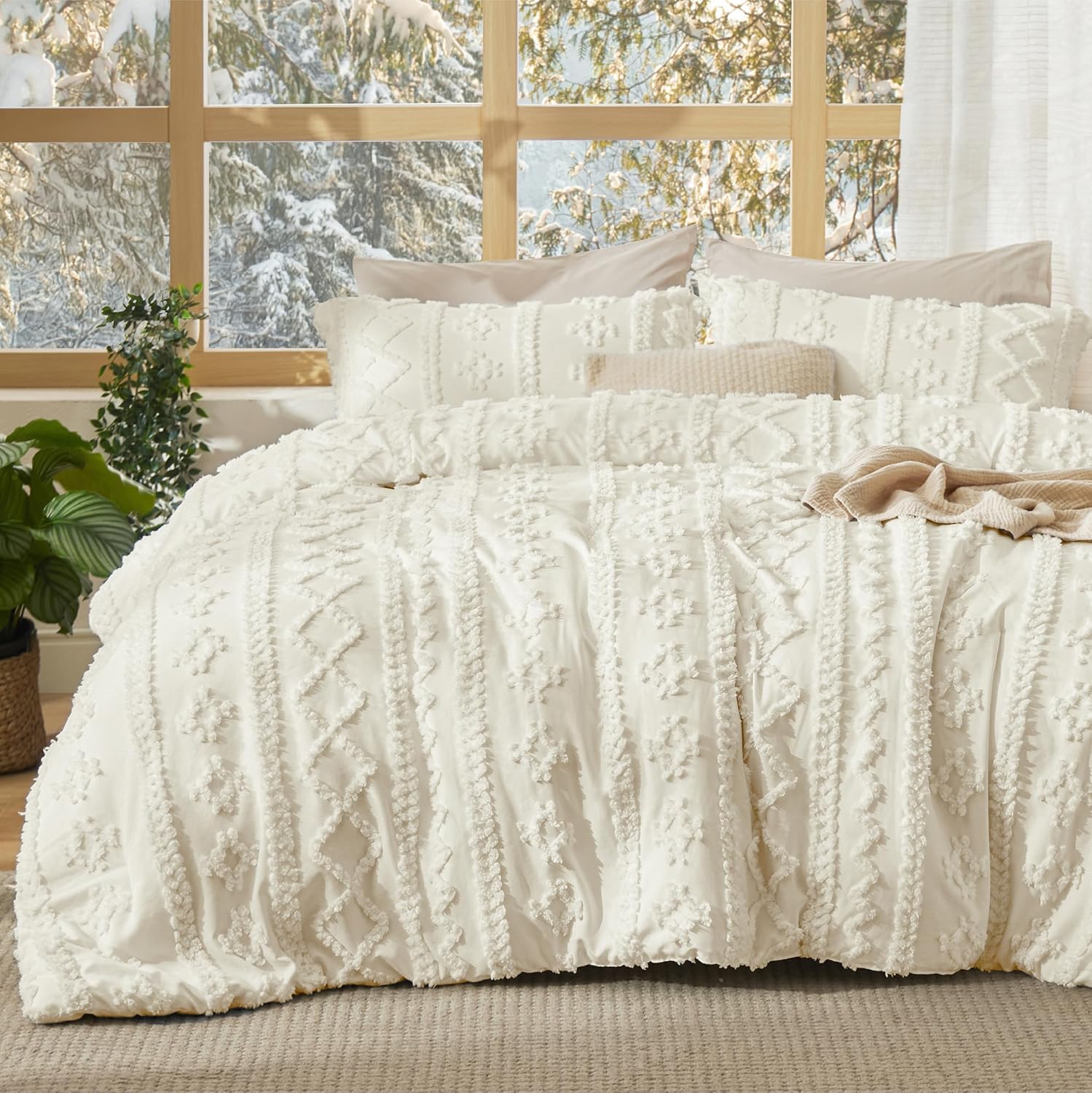 Solmere Tufted Boho Duvet Cover Set with Pillow Shams